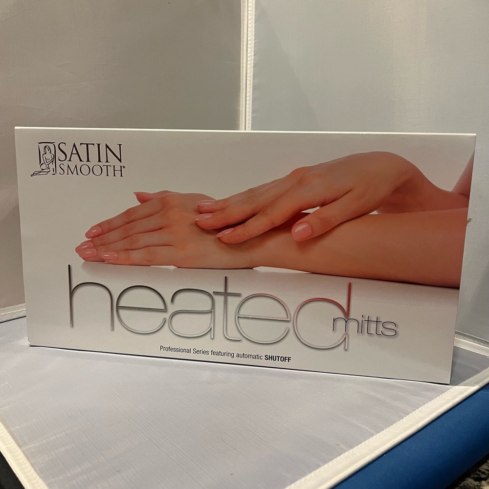 NIB Satin Smooth Heated Mitts Professional Heat Therapy Hand Warmer Ret $35!